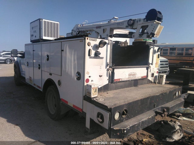 2017 Ford F-550, VIN: 1FDUF5GT3HED71676