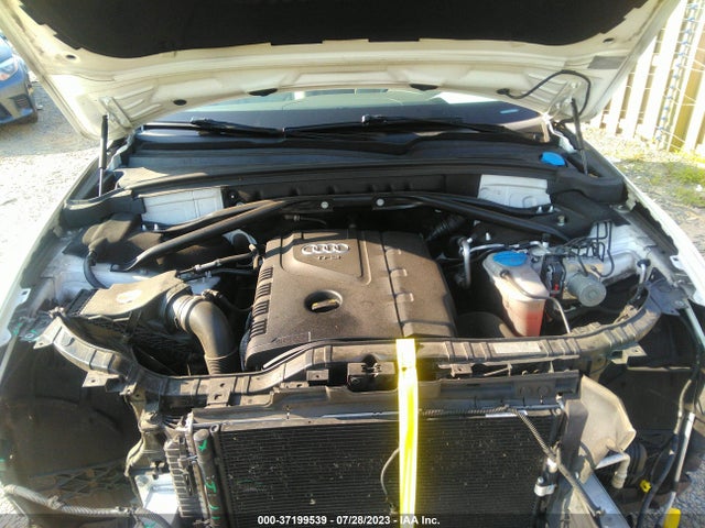 WA1LFAFP4EA041460 Audi Q5 Premium Plus
