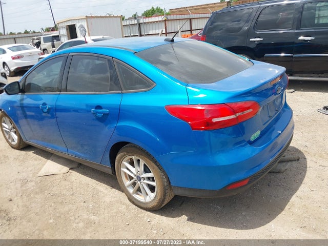 Ford FOCUS SE 2016 1FADP3F24GL404571 Image 3