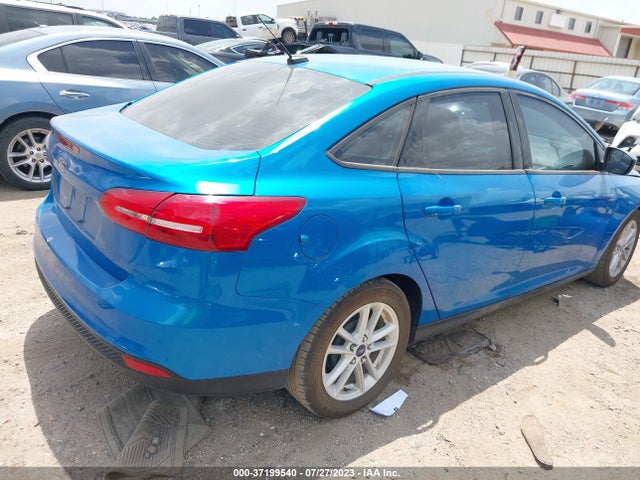 Ford FOCUS SE 2016 1FADP3F24GL404571 Image 4