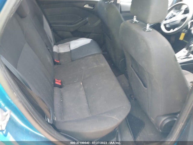 Ford FOCUS SE 2016 1FADP3F24GL404571 Image 8