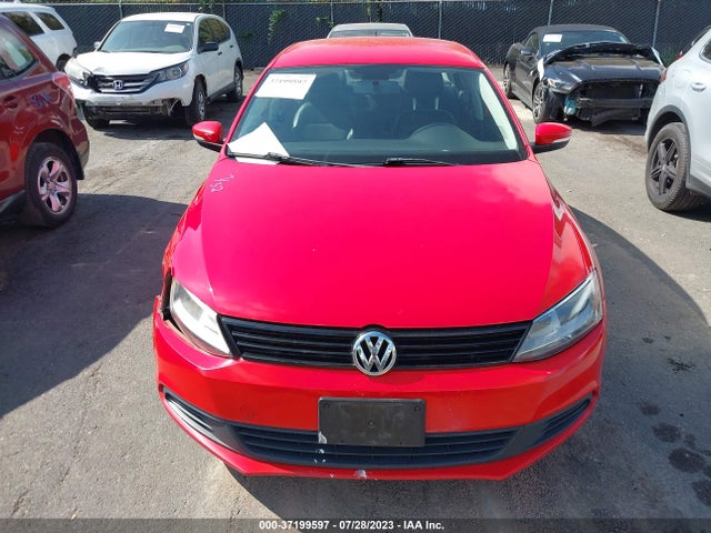 3VWD17AJ2EM424036 Volkswagen Jetta Sedan Se