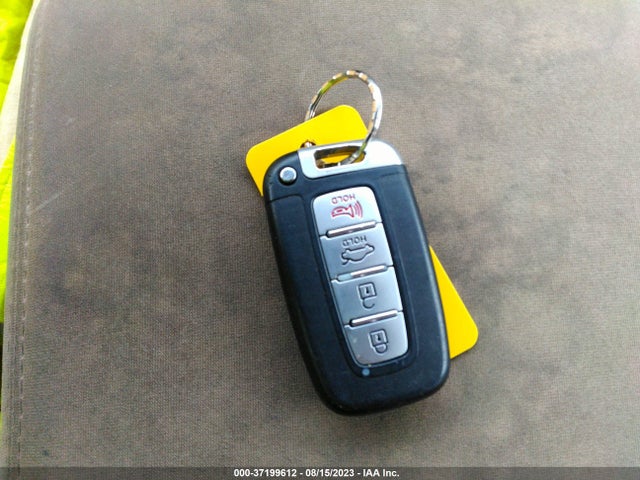2013 HYUNDAI SONATA SE VIN: 5NPEC4AC8DH805041