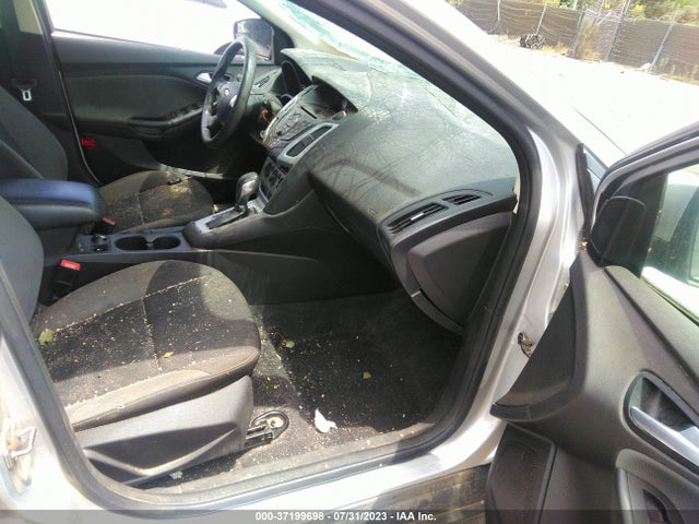 Ford FOCUS SE 2014 1FADP3K21EL111570 Image 6