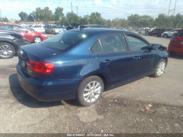 2012 VOLKSWAGEN JETTA SEDAN SE W/CONVENIENCE PZEV VIN: 3VWDP7AJ2CM302398