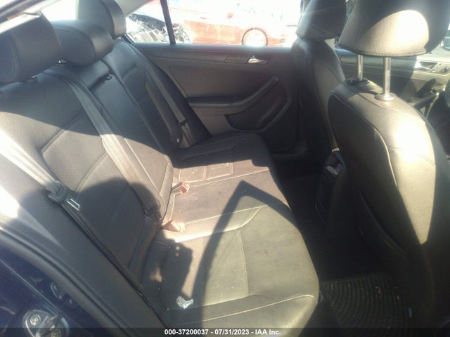2012 VOLKSWAGEN JETTA SEDAN SE W/CONVENIENCE PZEV VIN: 3VWDP7AJ2CM302398
