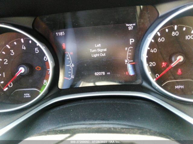 3C4NJDBBXJT394507 Jeep Compass Altitude