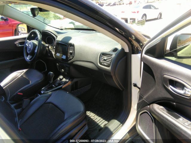 3C4NJDBBXJT394507 Jeep Compass Altitude