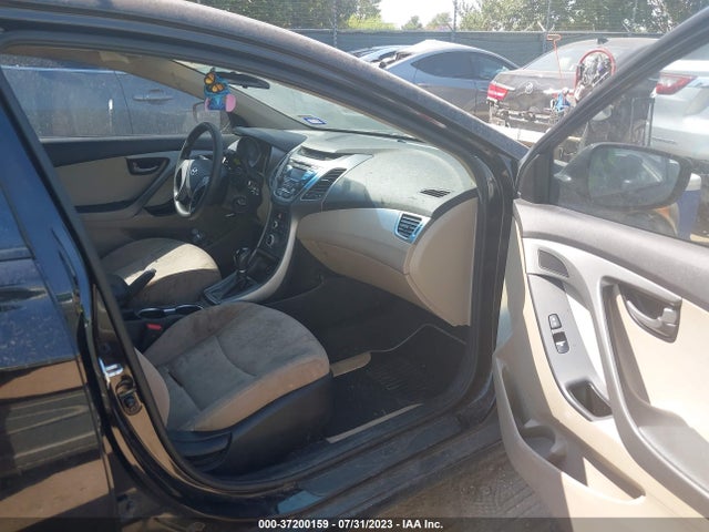 2016 HYUNDAI ELANTRA SE VIN: 5NPDH4AE1GH776260