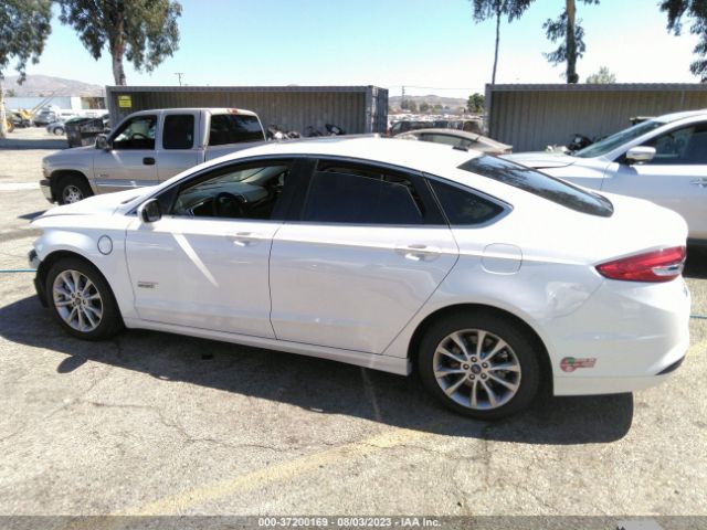 3FA6P0PU8HR379703 Ford Fusion Energi Se