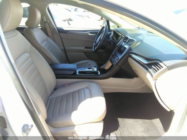 3FA6P0PU8HR379703 Ford Fusion Energi Se