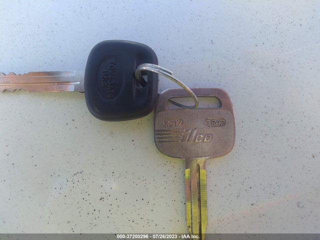 2004 TOYOTA AVALON XL/XLS VIN: 4T1BF28B84U339270