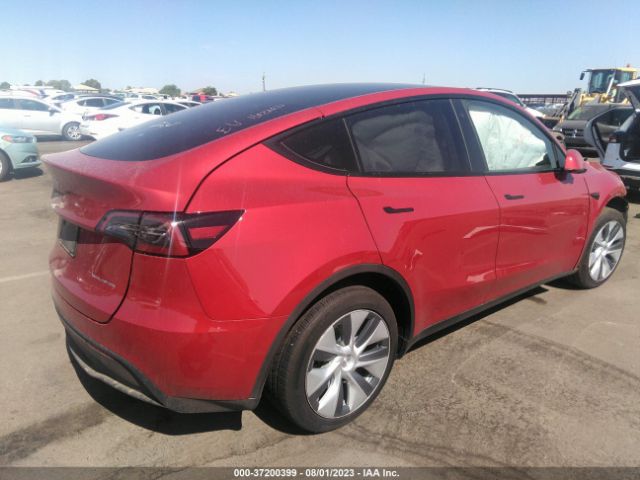 7SAYGDEE9PA126136 Tesla Model Y Long Range