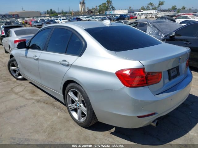 WBA3B1C5XFK136991 BMW 3 Series 320i