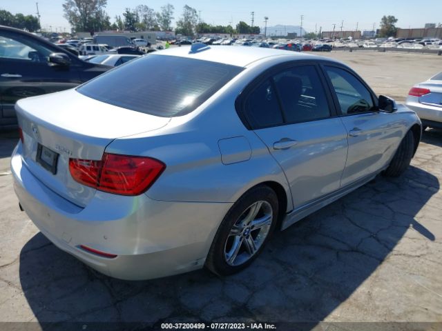 WBA3B1C5XFK136991 BMW 3 Series 320i