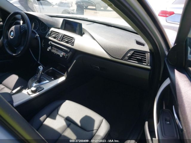 WBA3B1C5XFK136991 BMW 3 Series 320i