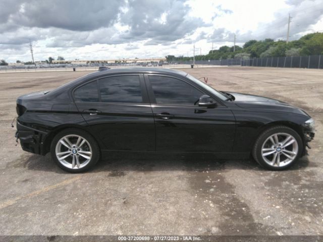 WBA8E1G32HNU17142 BMW 3 Series 320i