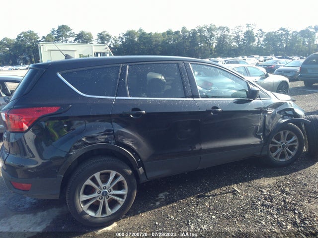 2019 FORD ESCAPE SE VIN: 1FMCU9GD7KUA08893
