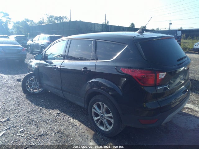2019 FORD ESCAPE SE VIN: 1FMCU9GD7KUA08893
