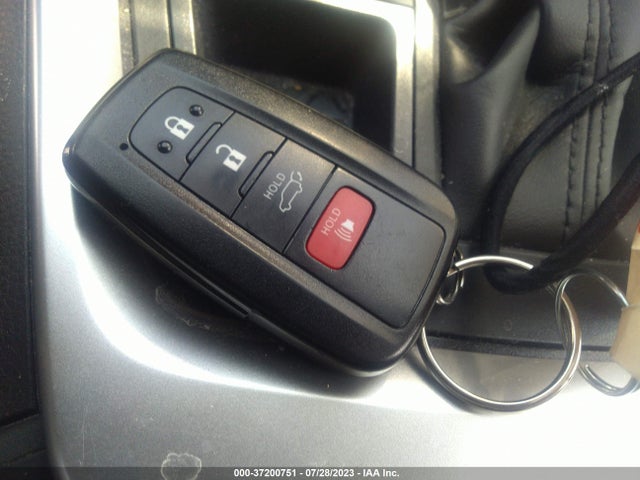 Toyota Rav4 Xle Premium 2019 JTMA1RFV7KD044971 Image 3