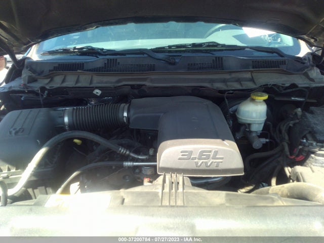 1C6RR6KG2HS747570 RAM 1500 Express