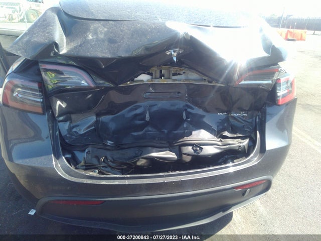 Tesla Model Y Long Range 2022 7SAYGAEE2NF490428 Image 6