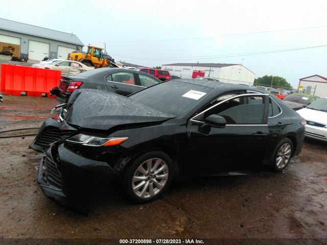 Toyota CAMRY LE 2018 4T1B11HK2JU030205 Image 14