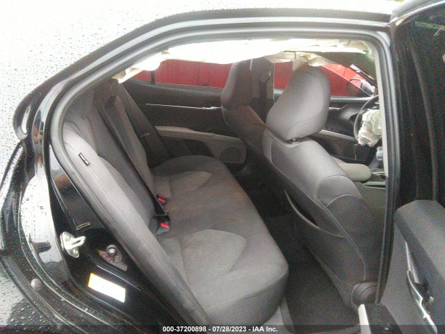 Toyota CAMRY LE 2018 4T1B11HK2JU030205 Image 8