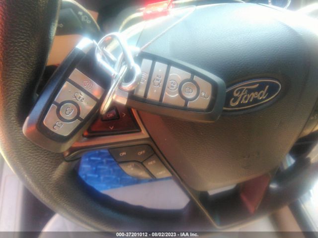 3FA6P0HDXJR207953 Ford FUSION SE