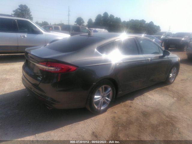 3FA6P0HDXJR207953 Ford FUSION SE