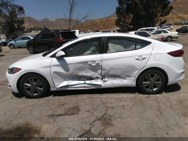 Hyundai ELANTRA SEL 2018 5NPD84LF8JH370876 Image 14