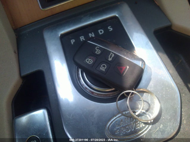 2015 Land Rover LR4, VIN: SALAG2V67FA746725