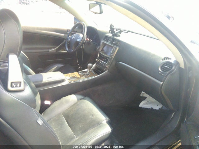 2011 LEXUS IS 250C VIN: JTHFF2C23B2515453