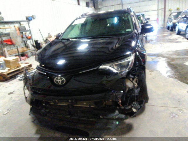 2017 TOYOTA RAV4 XLE VIN: 2T3RFREV7HW653155