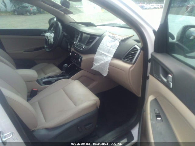 Hyundai Tucson Limited 2016 KM8J33A23GU243328 Image 11