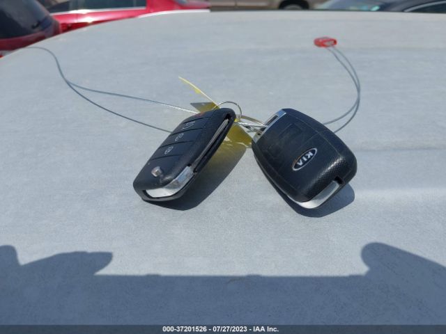KNDJN2A21E7709245 KIA Soul Base