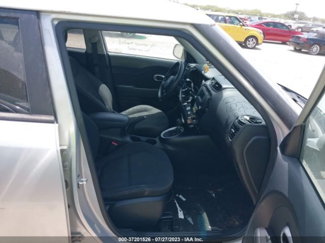 KNDJN2A21E7709245 KIA Soul Base