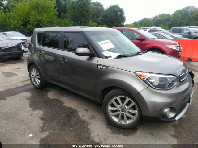 KNDJP3A55J7611825 KIA SOUL +