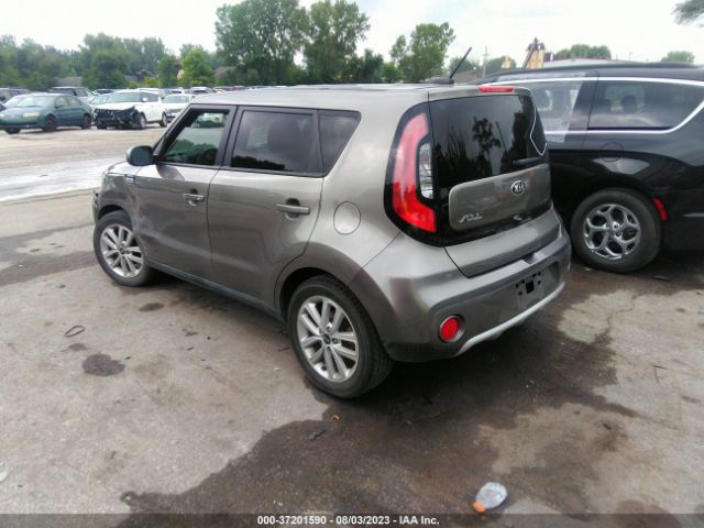 KNDJP3A55J7611825 KIA SOUL +