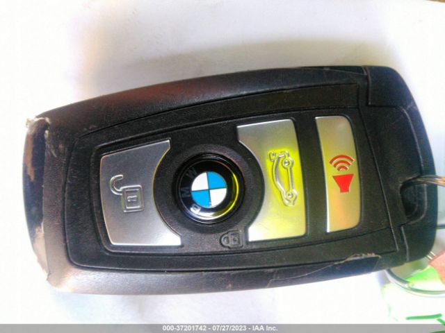 WBA8A3C51HK691450 BMW 3 Series 320i Xdrive