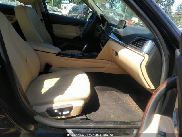 WBA8A3C51HK691450 BMW 3 Series 320i Xdrive
