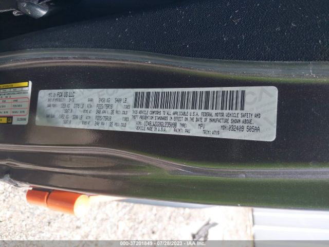 1C4BJWDG9GL235098 Jeep Wrangler Unlimited Sport