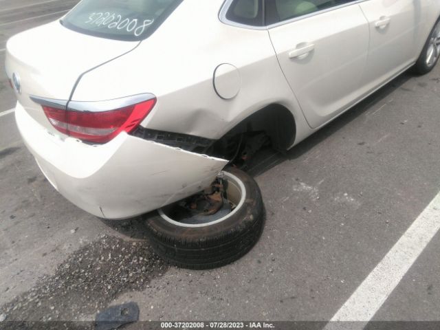 1G4PP5SK3F4214032 Buick Verano