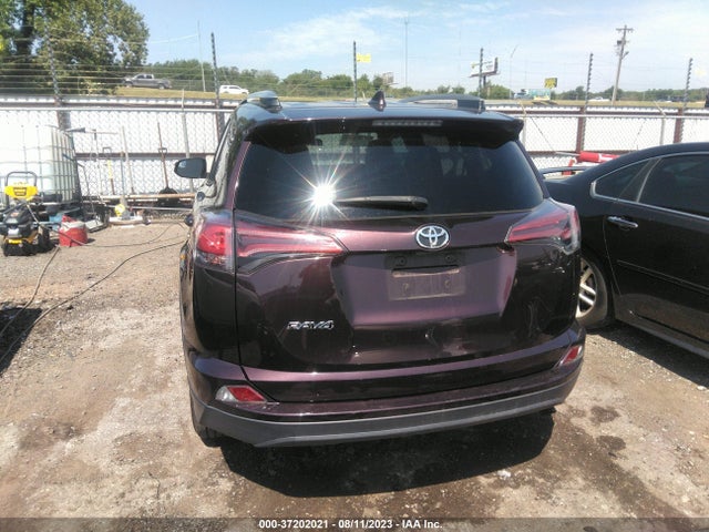 Toyota RAV4 LE 2018 2T3ZFREV7JW463801 Image 16
