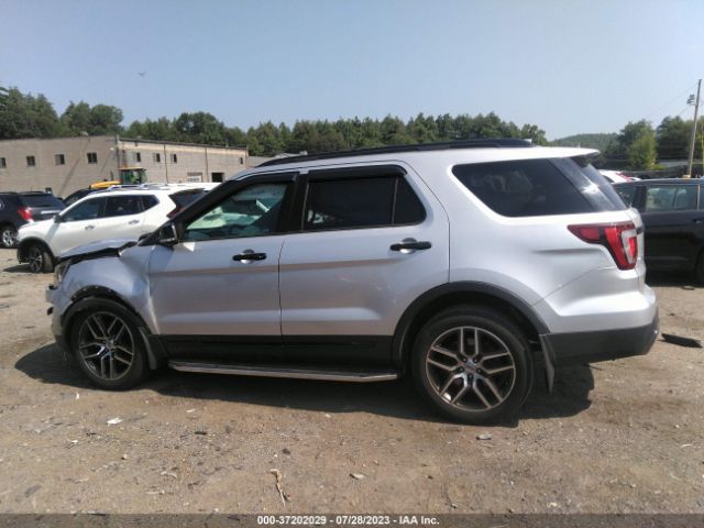1FM5K8GT8GGB30152 Ford EXPLORER SPORT