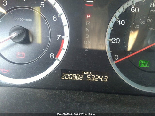 2011 HONDA ACCORD SDN EX-L VIN: 1HGCP2F81BA153373