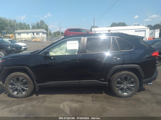 2022 TOYOTA RAV4 HYBRID XLE PREMIUM VIN: JTMB6RFV0ND055837