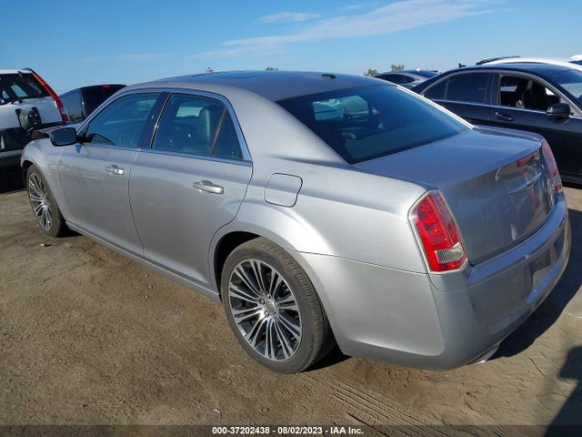 2C3CCABT3EH119363 Chrysler 300 300s