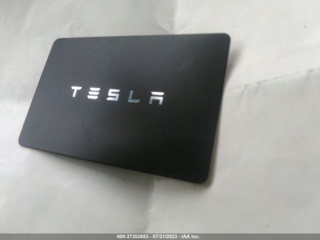 5YJ3E1EA6PF557013 Tesla MODEL 3