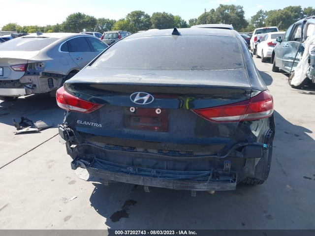 2018 HYUNDAI ELANTRA SEL VIN: 5NPD84LF7JH215509
